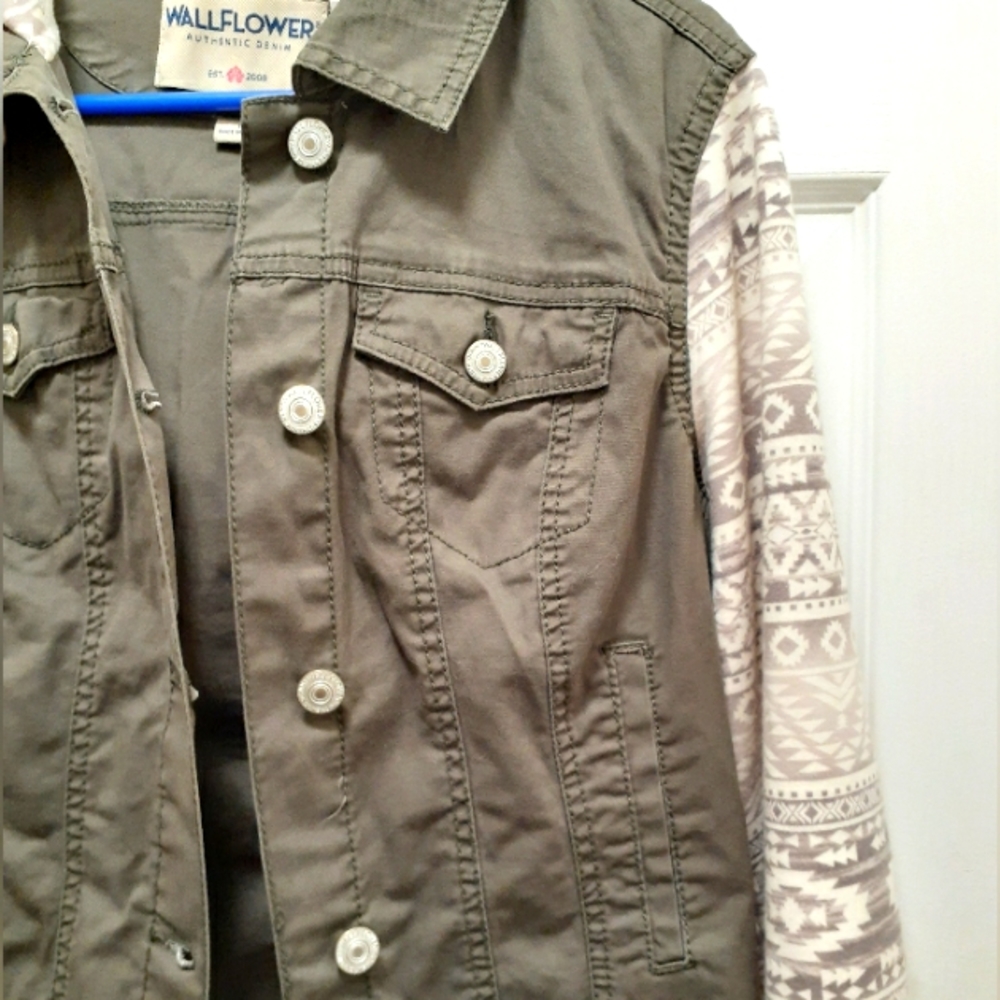 EUC Wallflower Jacket with Hood Womens - Picture 2 of 12
